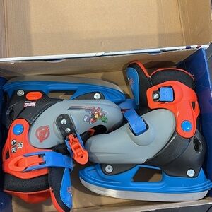 Marvel super hero Kids skates size 8-11y